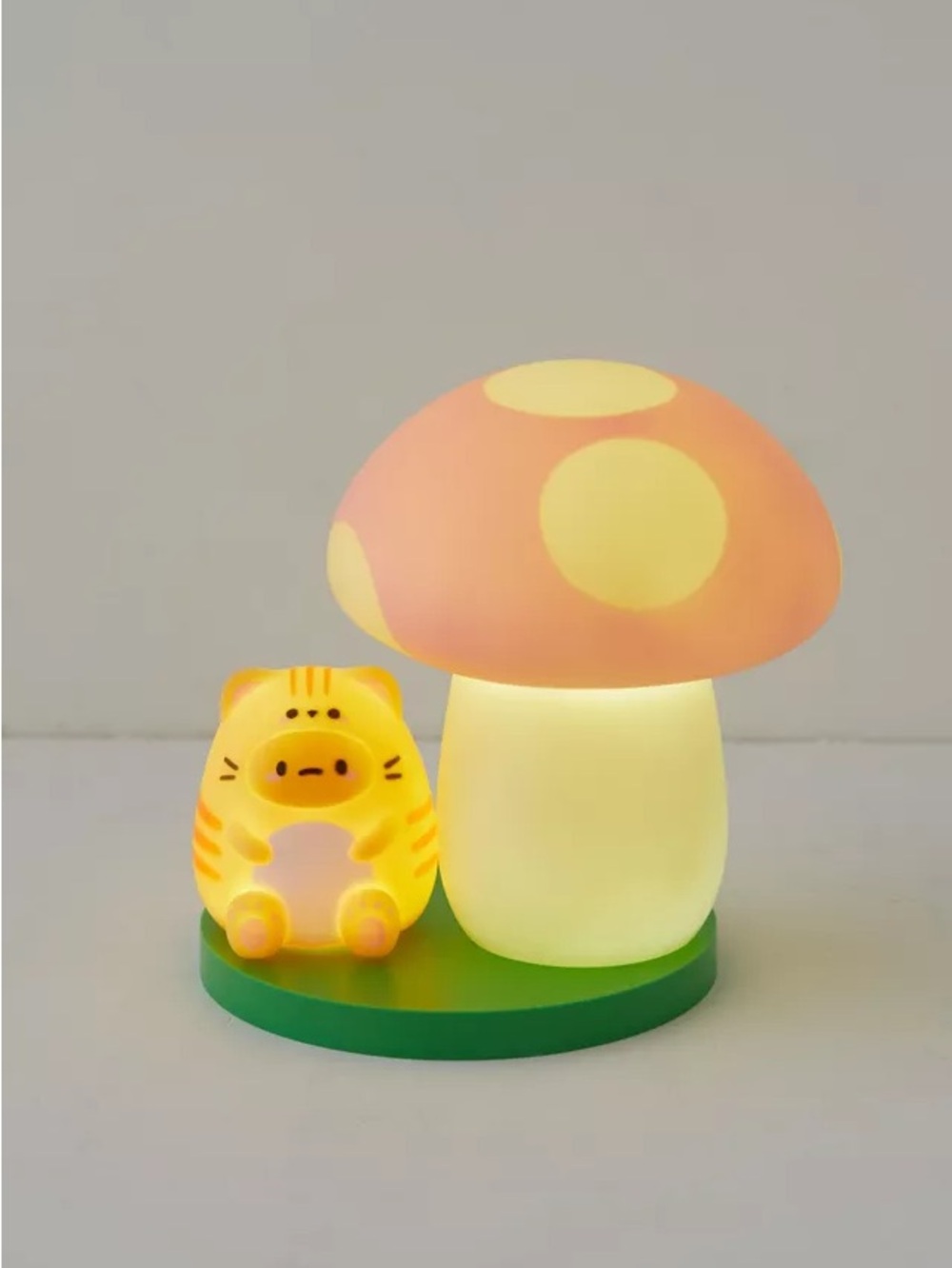 Smoko Tayto Potato Tabby Cat Lamp